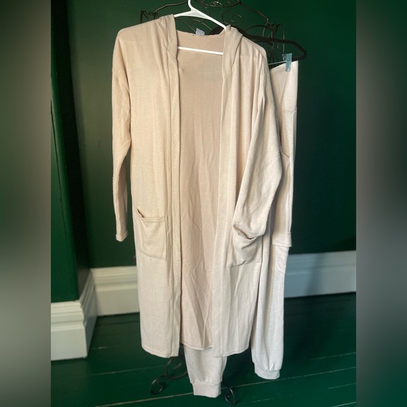 Venus Cozy Hacci Duster and Jogger Set in Khaki - Picture 2 of 15